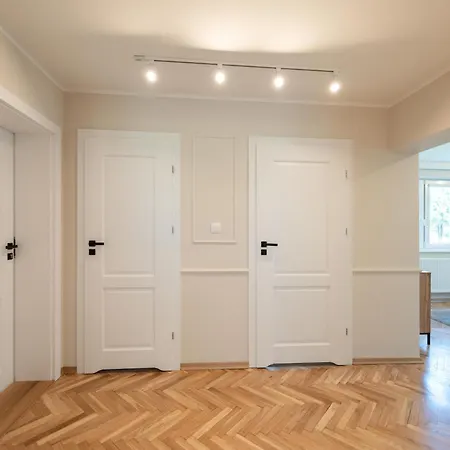 39 Z Pieknym Ogrodem Apartment