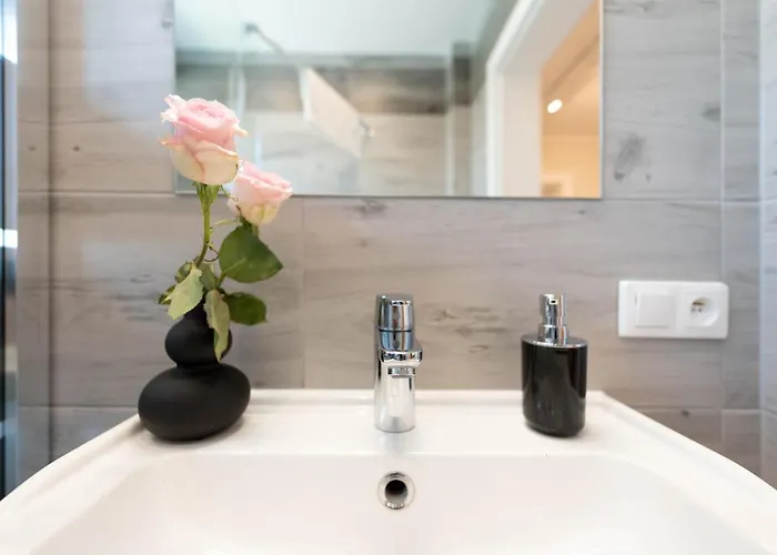 39 Z Pieknym Ogrodem Apartment