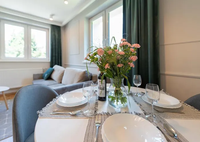 39 Z Pieknym Ogrodem Apartment